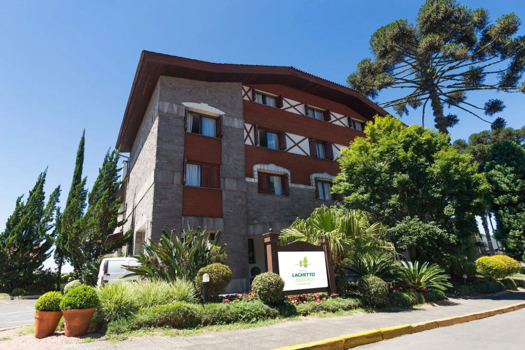 SKY BORGES HOTEL - Flats de Luxo no Centro de Gramado - RS