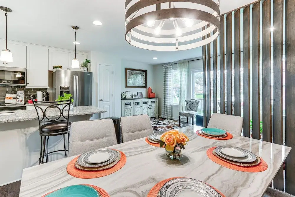 2 Mi to Hollywood Casino: Charles Town Townhome!