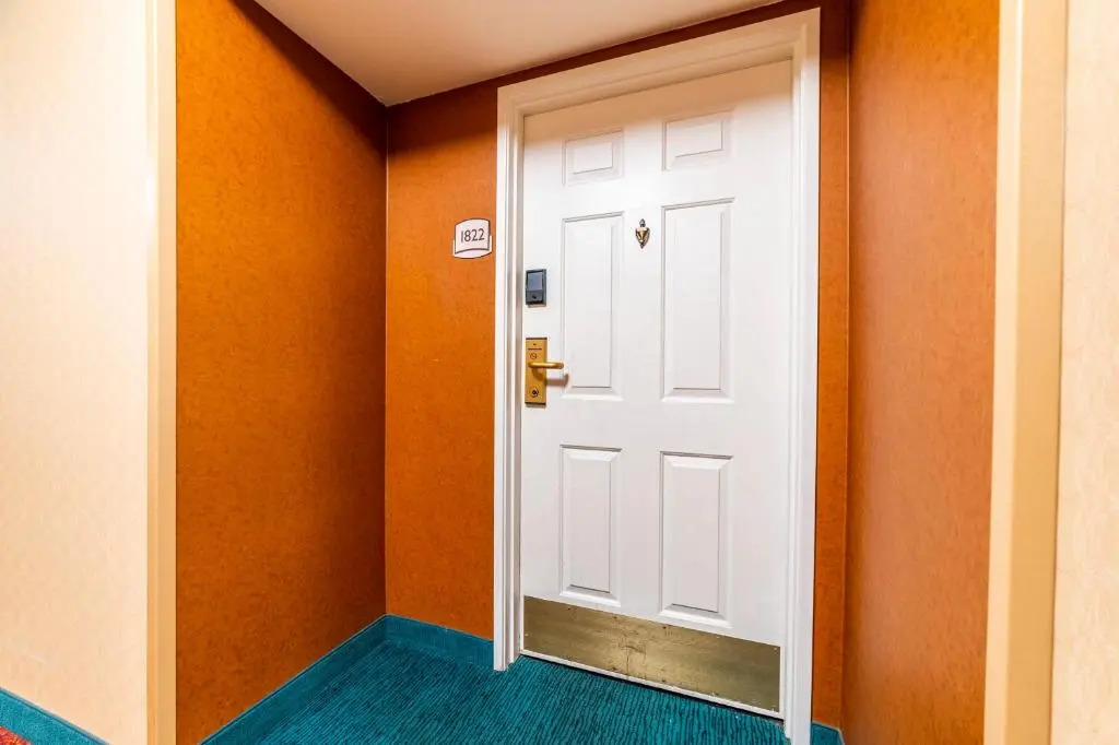 Metro PHX Upstairs 2bd sleeps 6 heated pool PETS ALLOWED