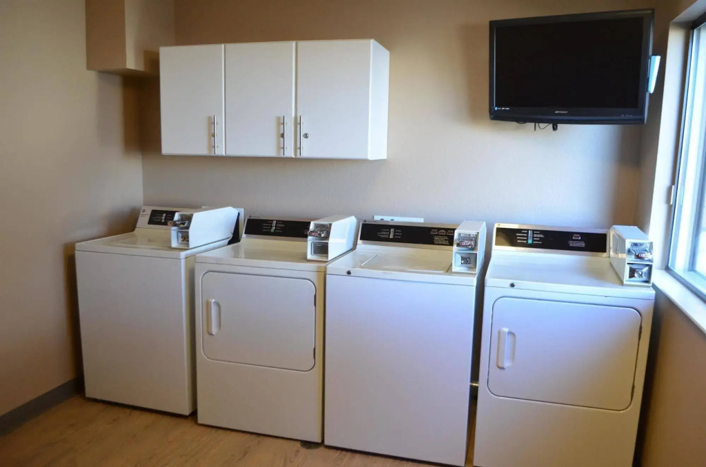 Best Western West Towne Suites