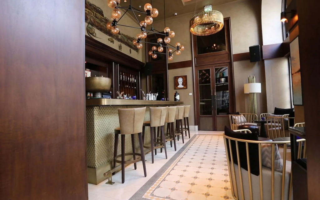10 Karakoy