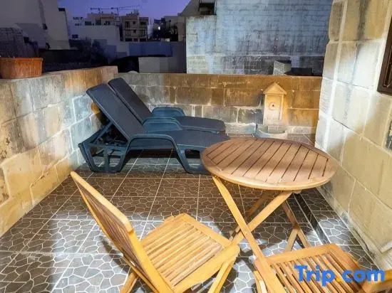 Mixel - 3 bedrooms (sleeps 6+ 2 kids) Sannat village