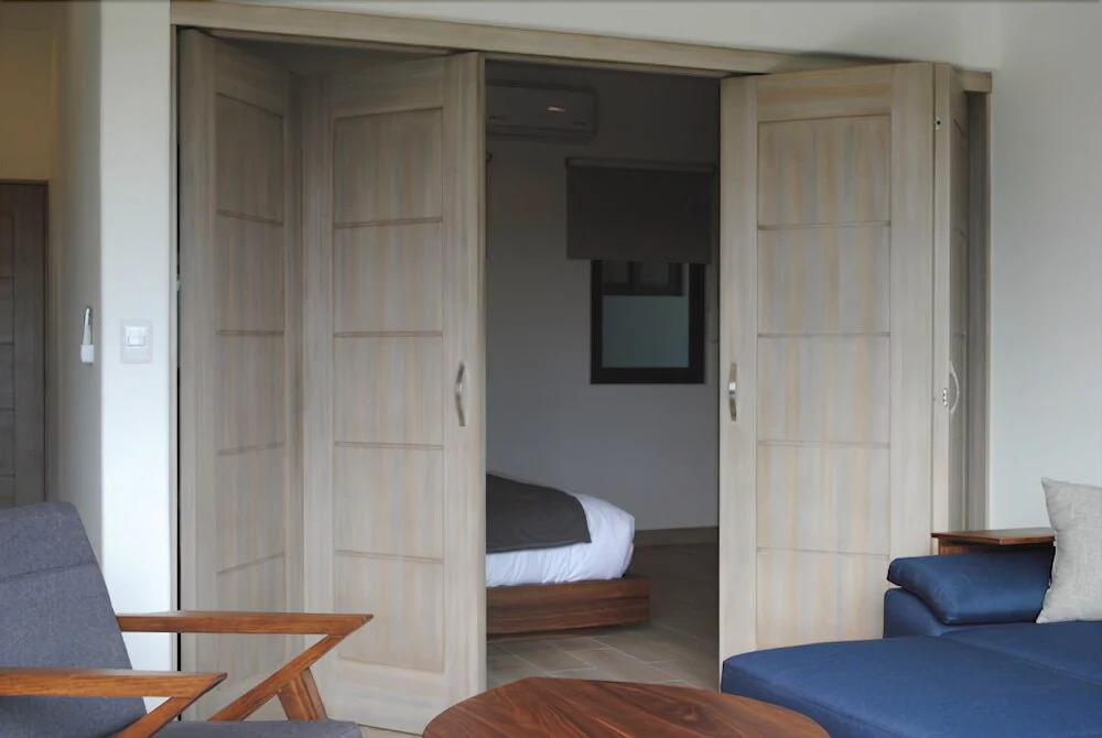 Cactus 1092 Oceanview Lux condo's w Rooftop Pool/Kitchens - Beach Access
