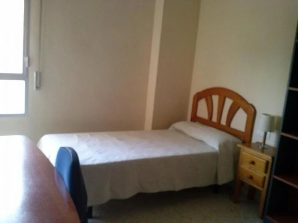 Malaga 100712 4 Bedroom Apartment By Mo Rentals