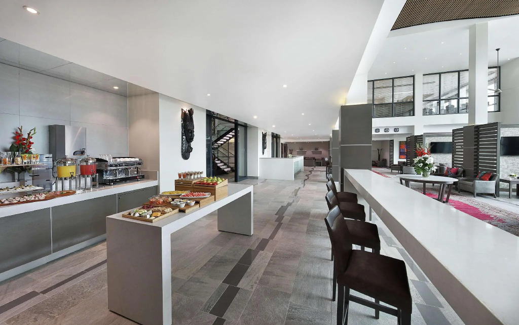 Legend Hotel Lagos Airport, Curio Collection By Hilton