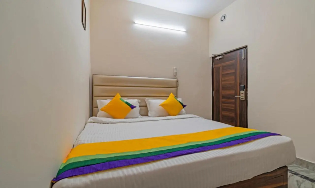 Hotel P Grand By OYO Rooms