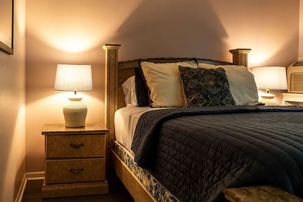 Cozy Condo at Interlaken! Stay & Play on Lake Como