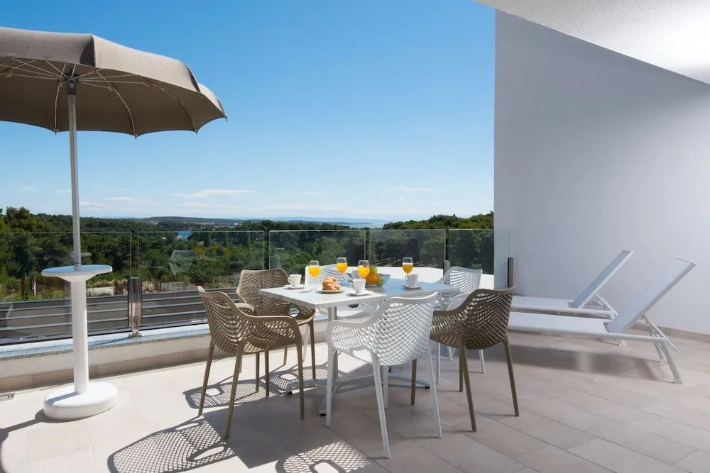 Aparthotel Punta Blu - POOL & SPA