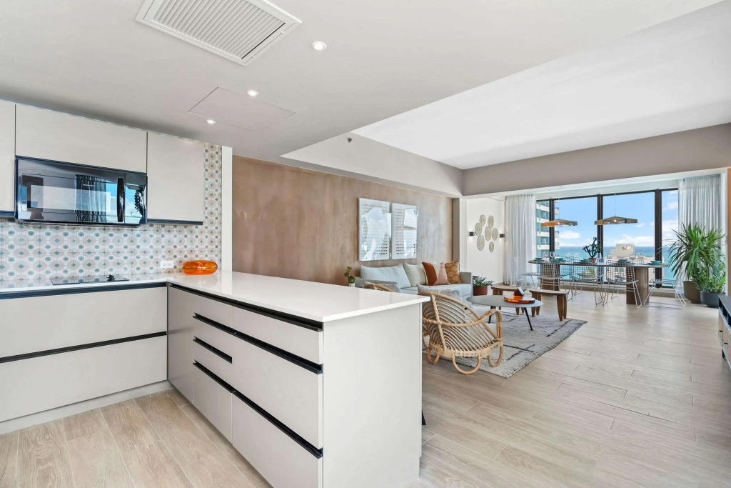 HiBird- Apartment and Suites Hotel