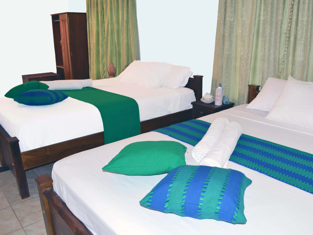 The Empyrean Airport Transit Hotel- 5 Mins from the Airport, Free Airport Pick or Drop, 24 Hr Front Desk