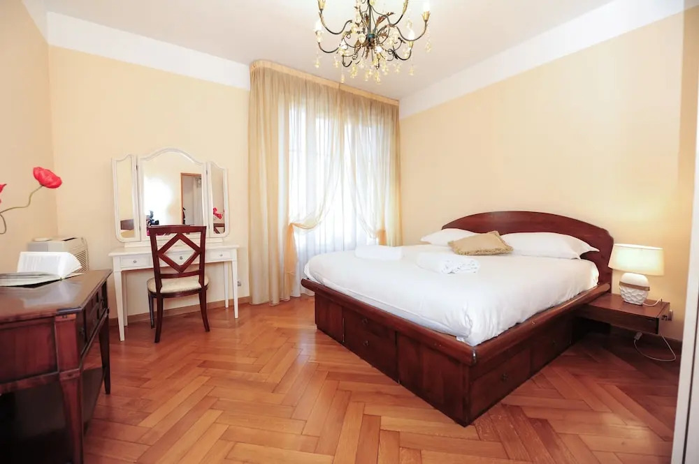 Le Majestic Promenade - Five Stars Holiday House