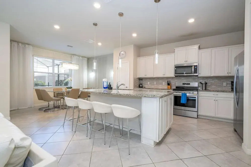 7392 Luxury Family Home 5BD Near Disney
