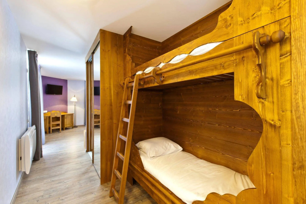 Logis Hôtel LBB - les 2 lacs