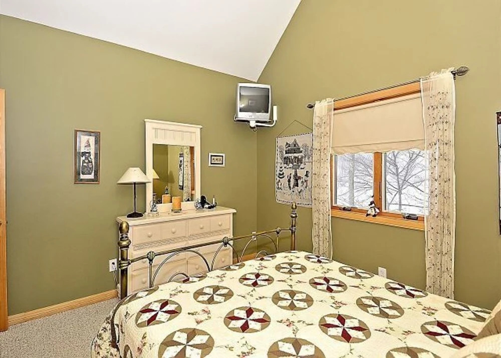 Ski Bums Inn