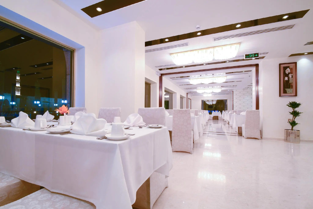 Golden Tulip Al-Zahabi