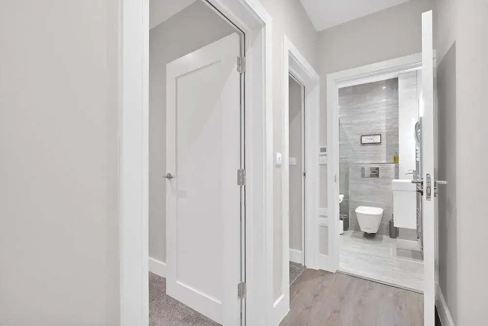 Crown Place 2 & 3 Bedroom Luxury Apts