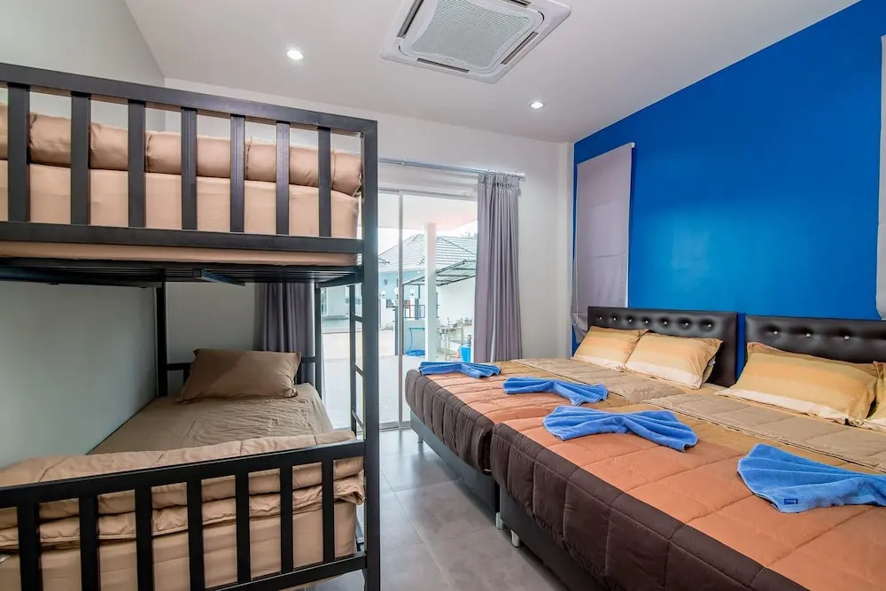 Deep Blue Poolvilla Huahin