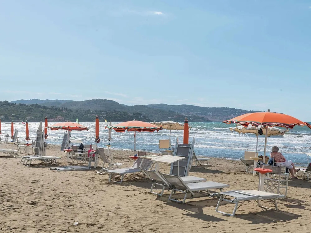 Seaside Comfort in Giannella