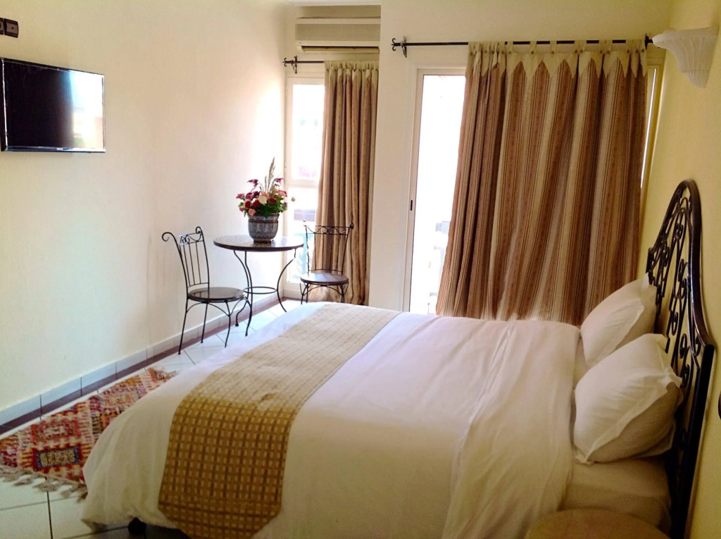 Hotel EZZAHIA by HMS