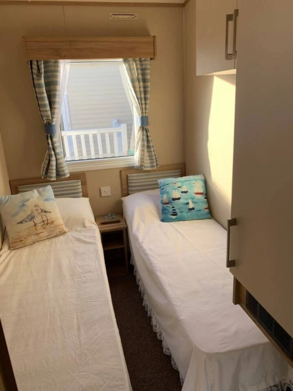 Immaculate 2-bed Caravan in Westward Ho!