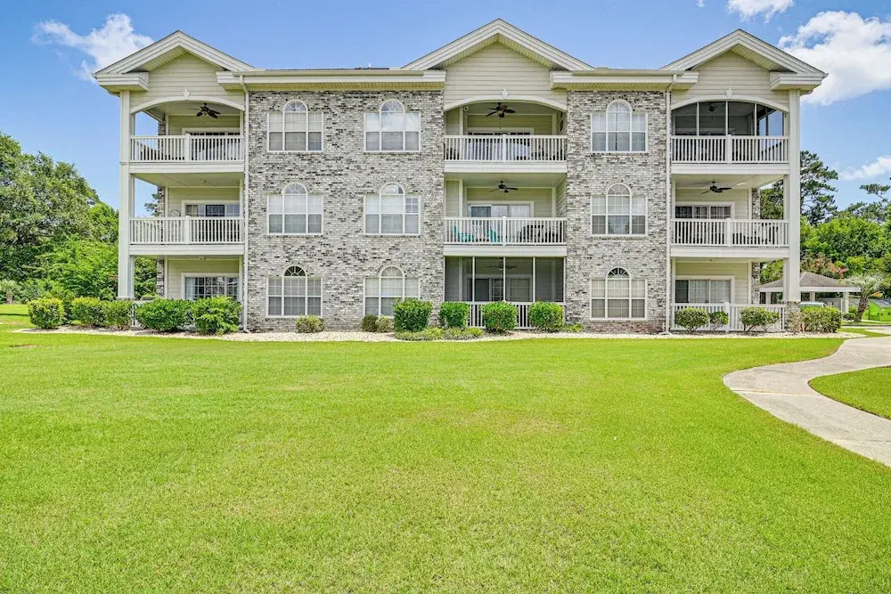 2 Mi to Beach: Pool-view Myrtle Beach Escape!