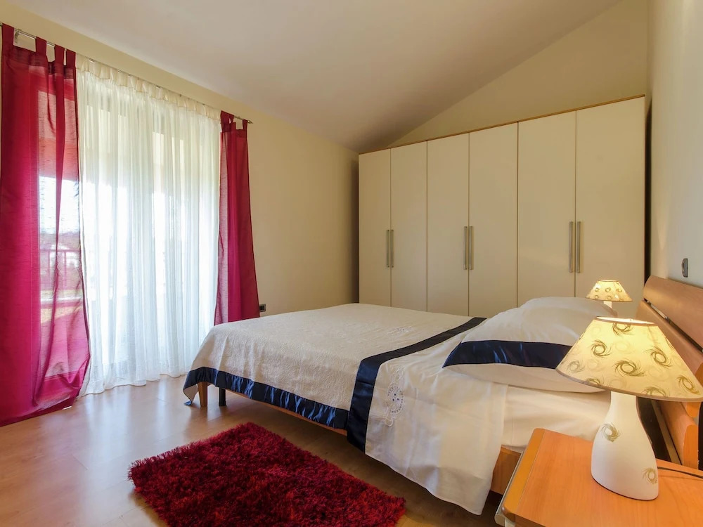 Comfortable Holiday Home in Rovinj with Private Pool