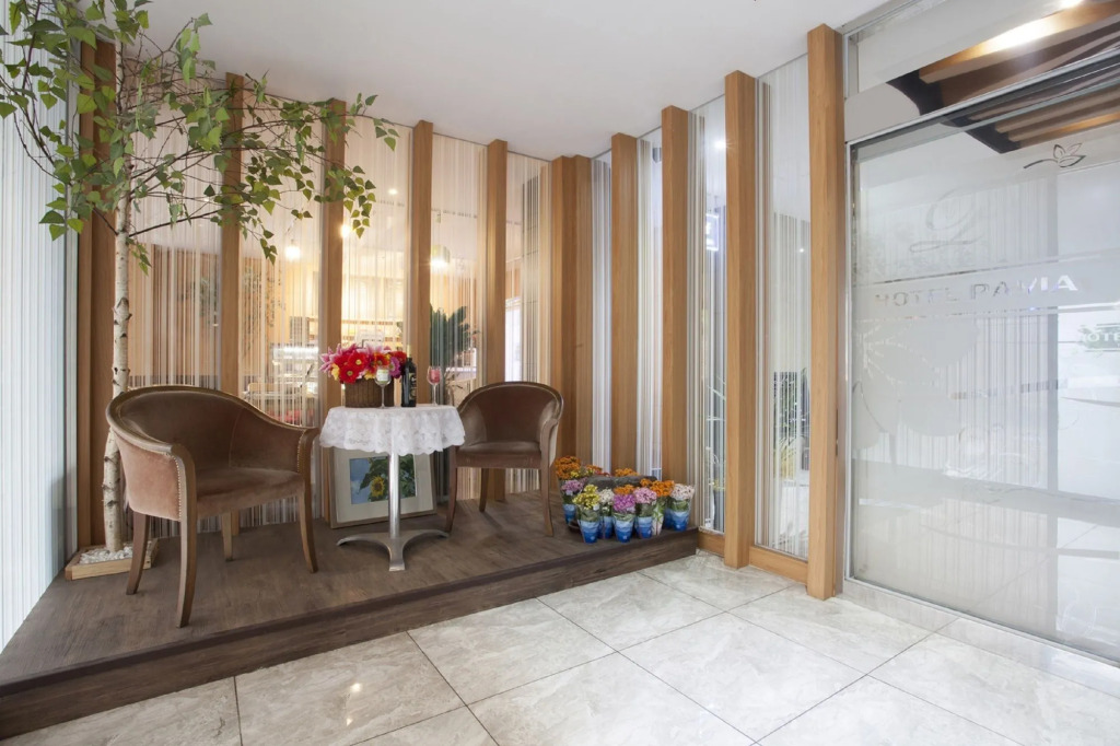 Pavia Tourist Hotel