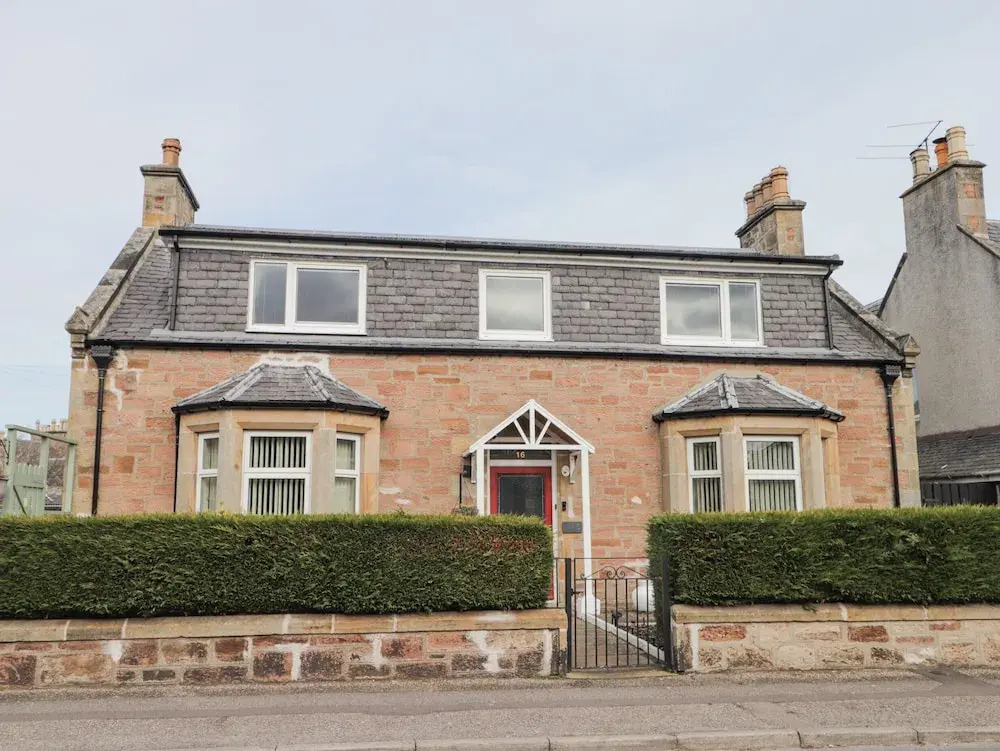 16 Fairfield Road
