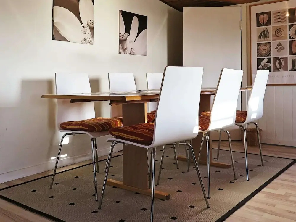 6 person holiday home in Harboøre