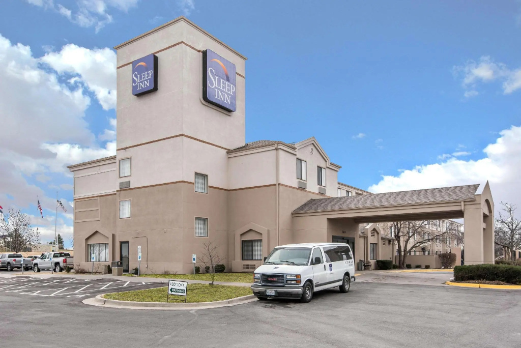Quality Inn Kansas City International Airport
