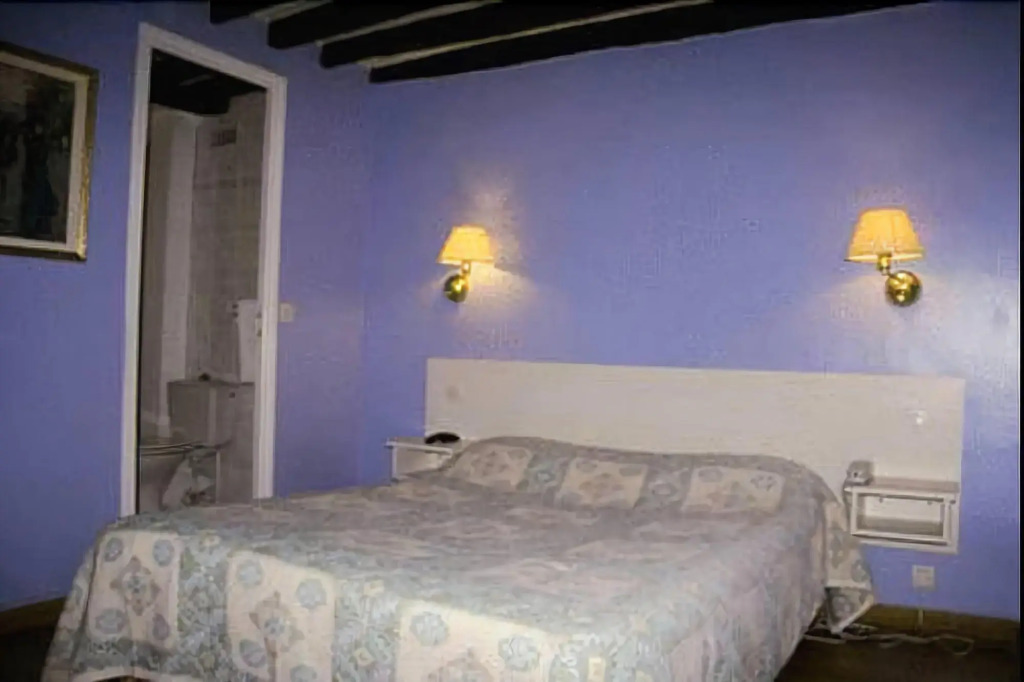 Victory Hotel Galou