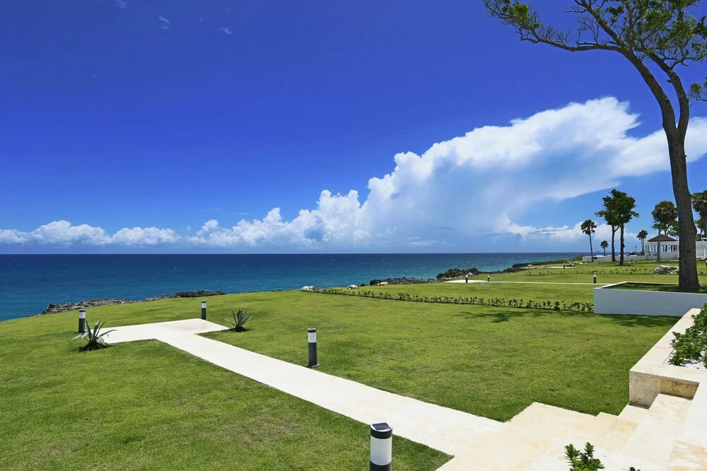 Ocean Front Villa Deluxe 4 Bedroom