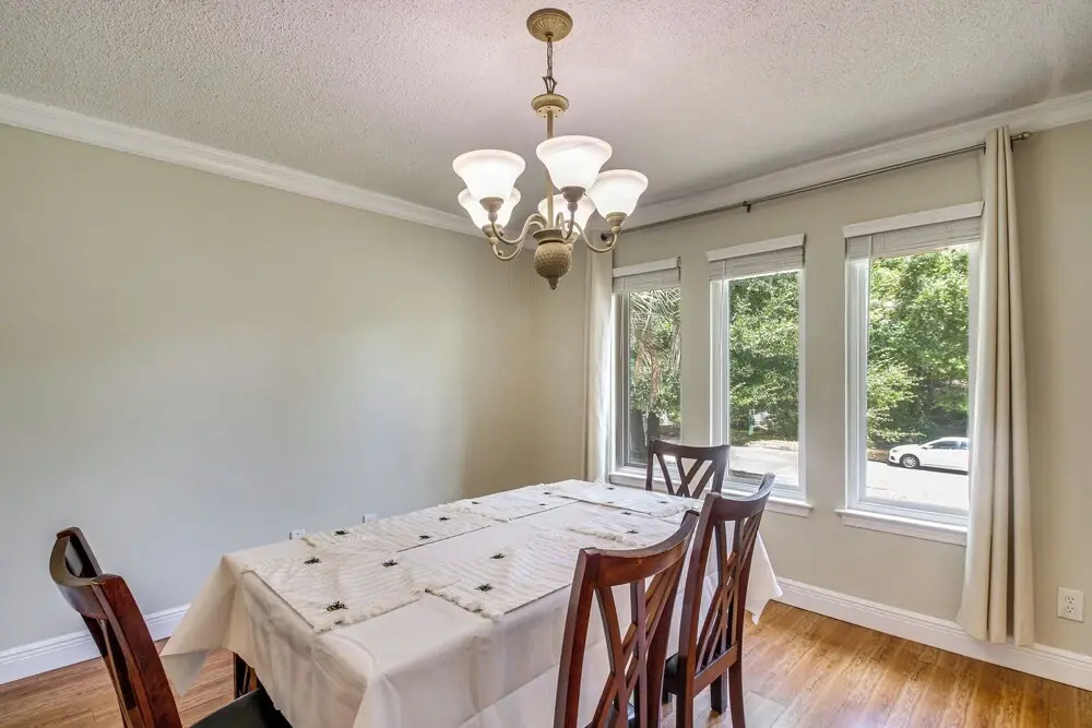 Shop, Dine & Visit Uwf: Pensacola Home w/ Yard!