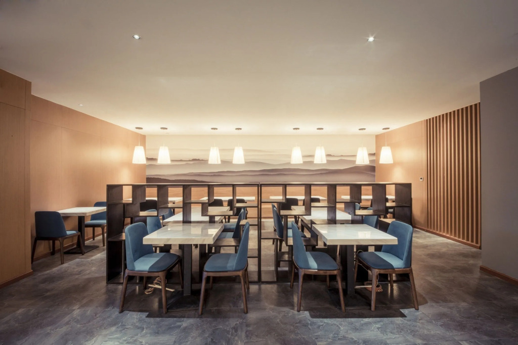 Qianna Qianxun Hotel