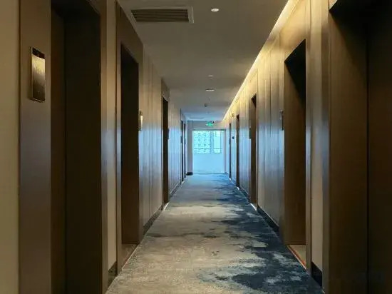 Linglan Hotel (Tianshui Railway Station Second People's Hospital Branch)