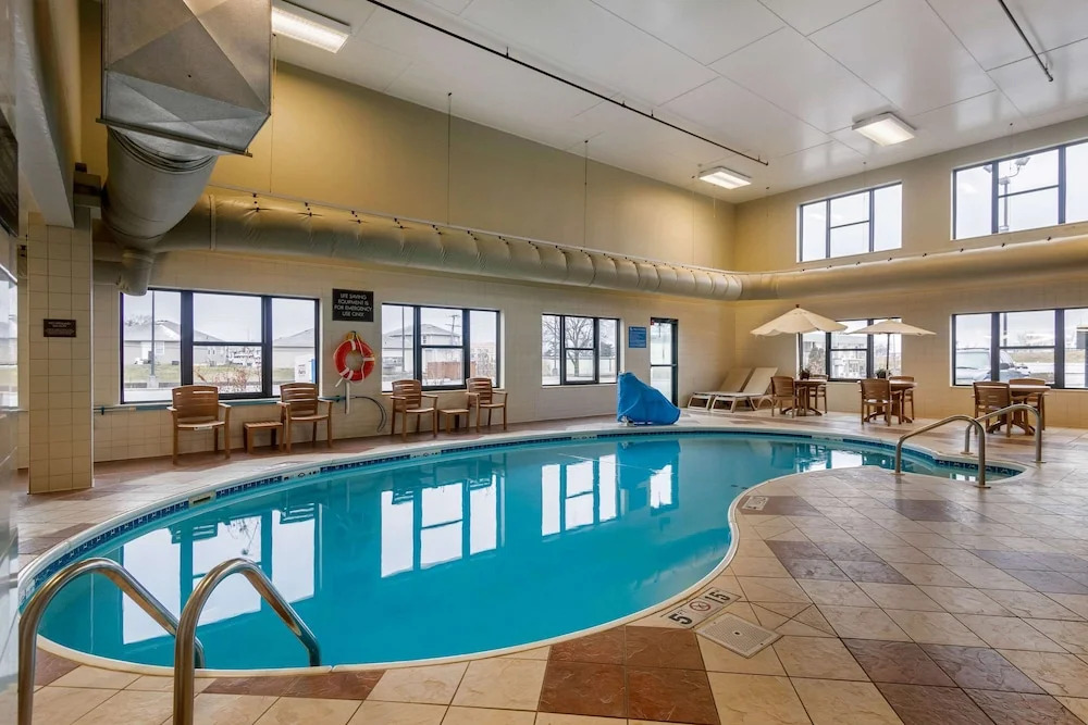 Comfort Inn & Suites