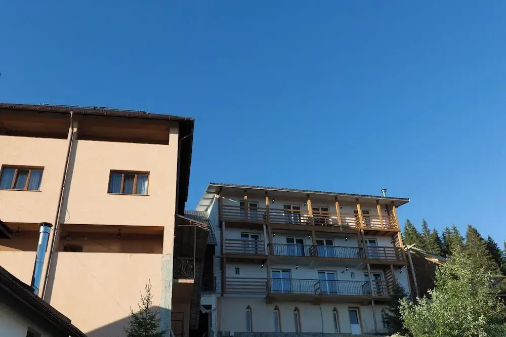 Complex Veverita