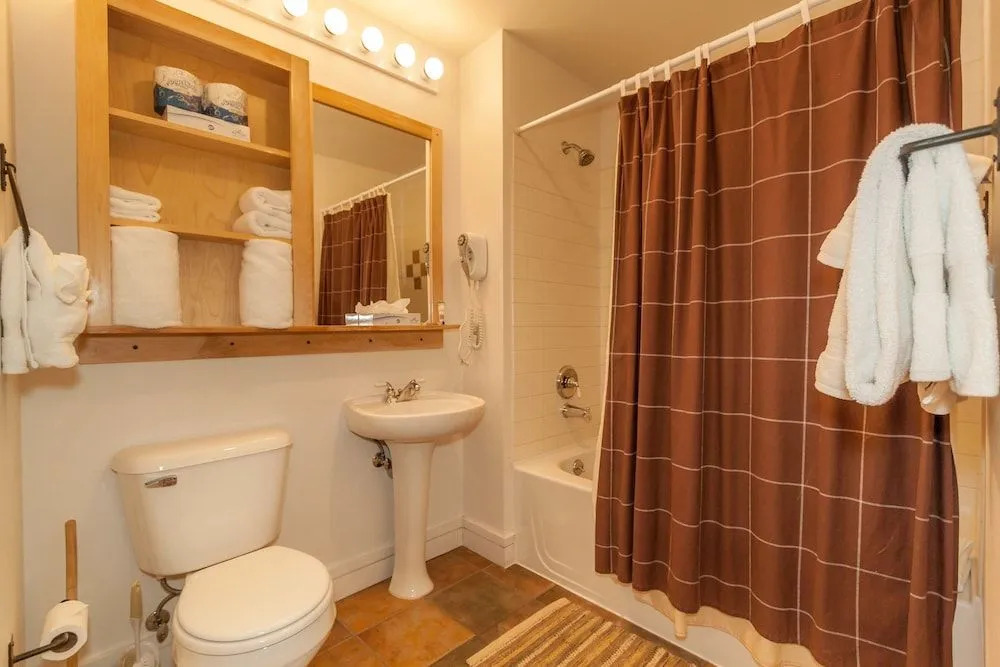 Silver Mill #8222 - 1 Br Condo