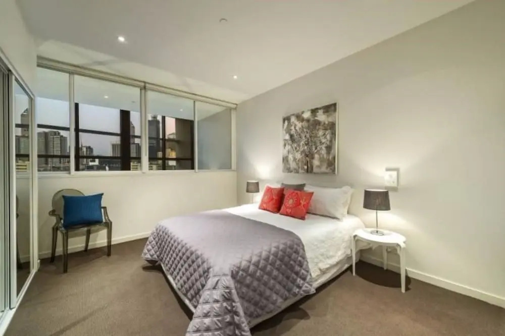 Melbourne Holiday Apartments South Wharf