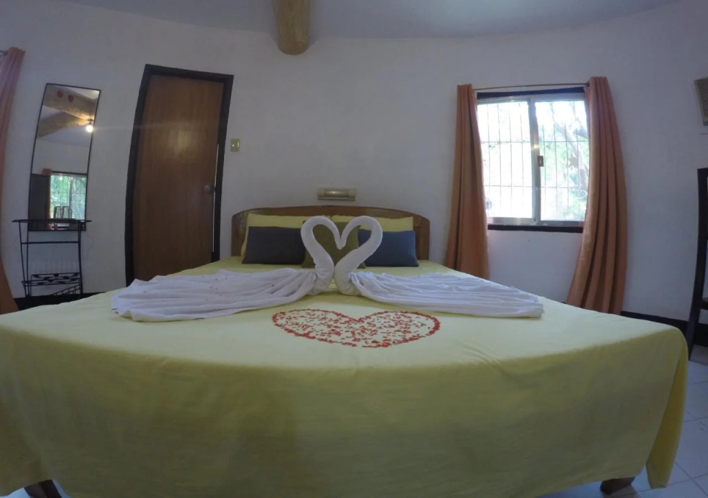Cabilao Sunset Dive & Beach Resort