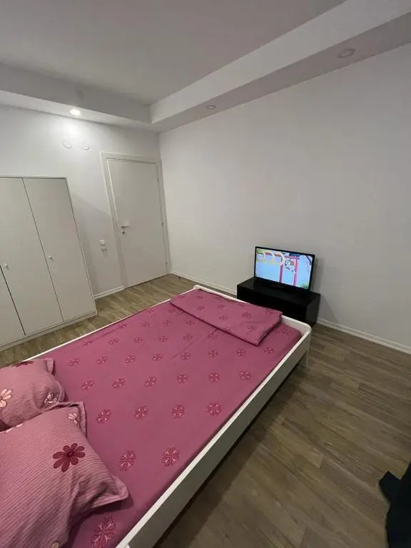Cosmopolis Single Bedroom Apartment 204