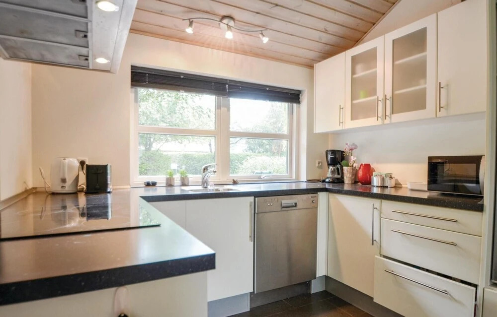 Amazing Home in Ebeltoft With 3 Bedrooms and Wifi