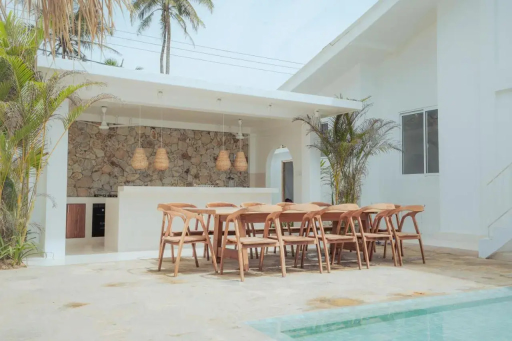 Nikara Galle Beach Villa & Apartments