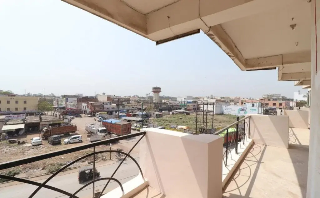 Sai Yatri Niwas By OYO Rooms