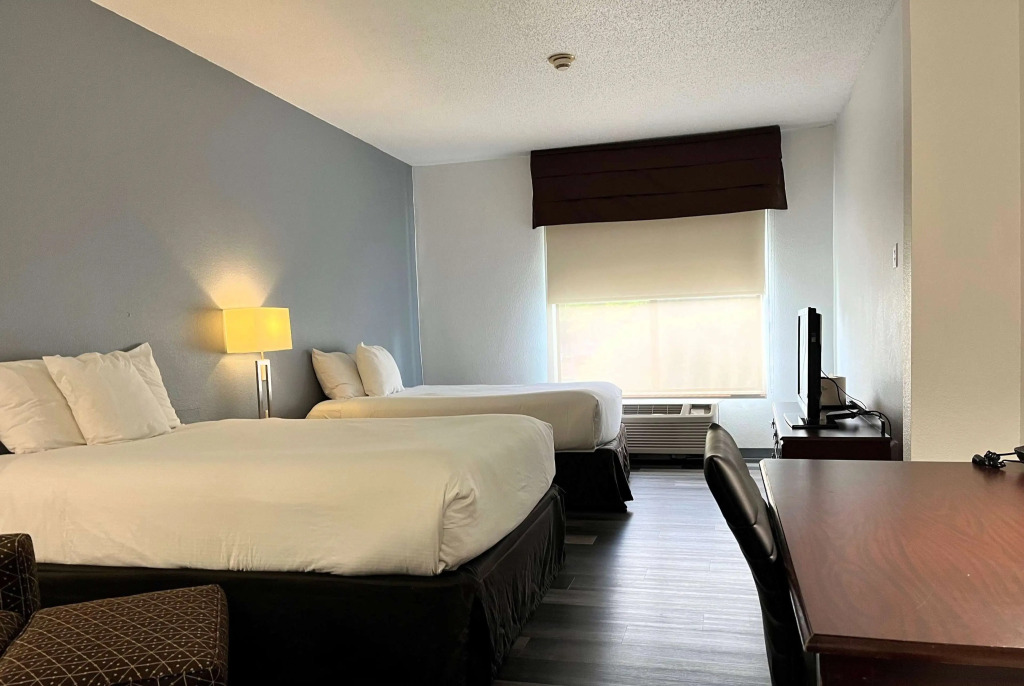 Wingate by Wyndham Airport - Rockville Road