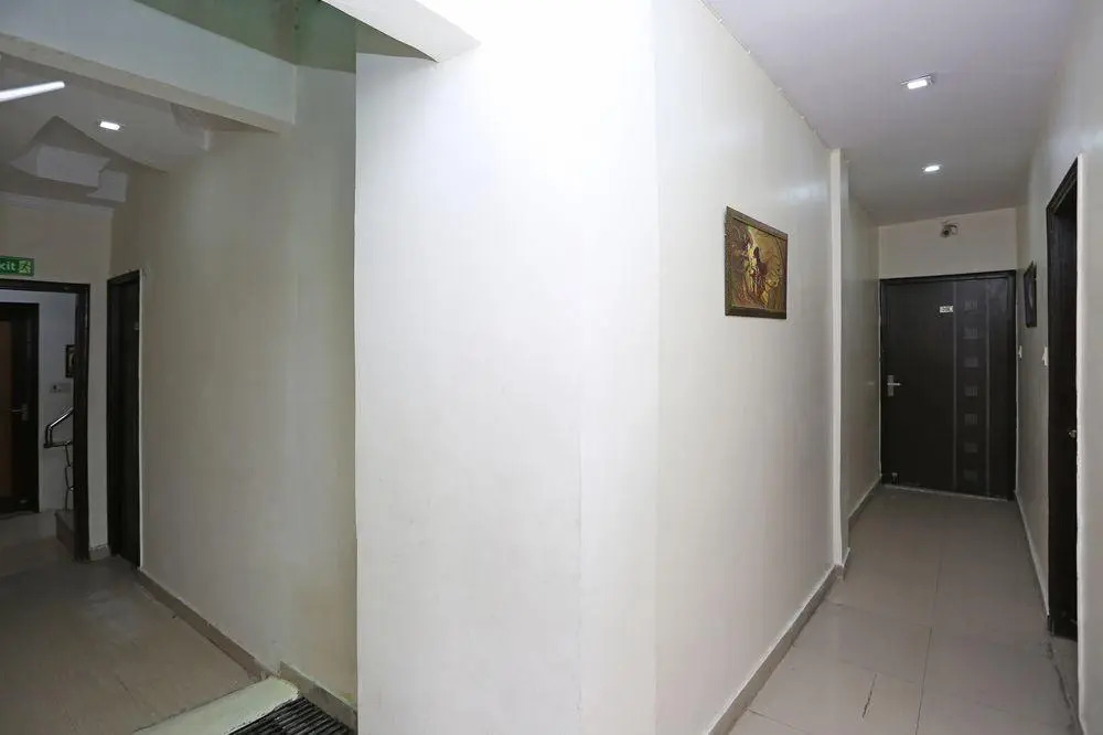 OYO 9042 Hotel BalaG