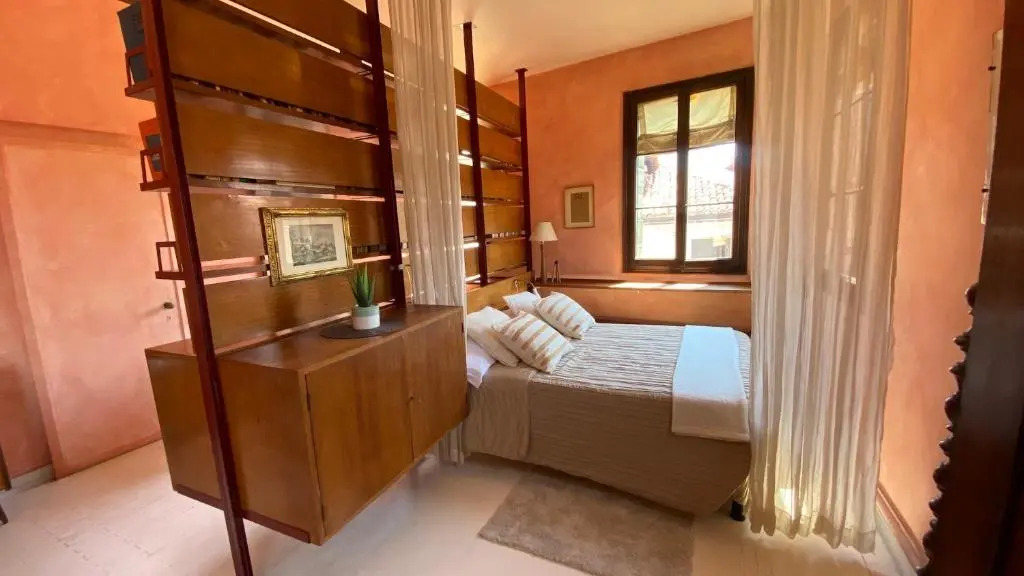 CA' ROMANTICA - BIG APPARTMENT at ACCADEMIA