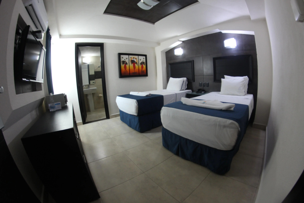 Hotel Portonovo Plaza Malecon