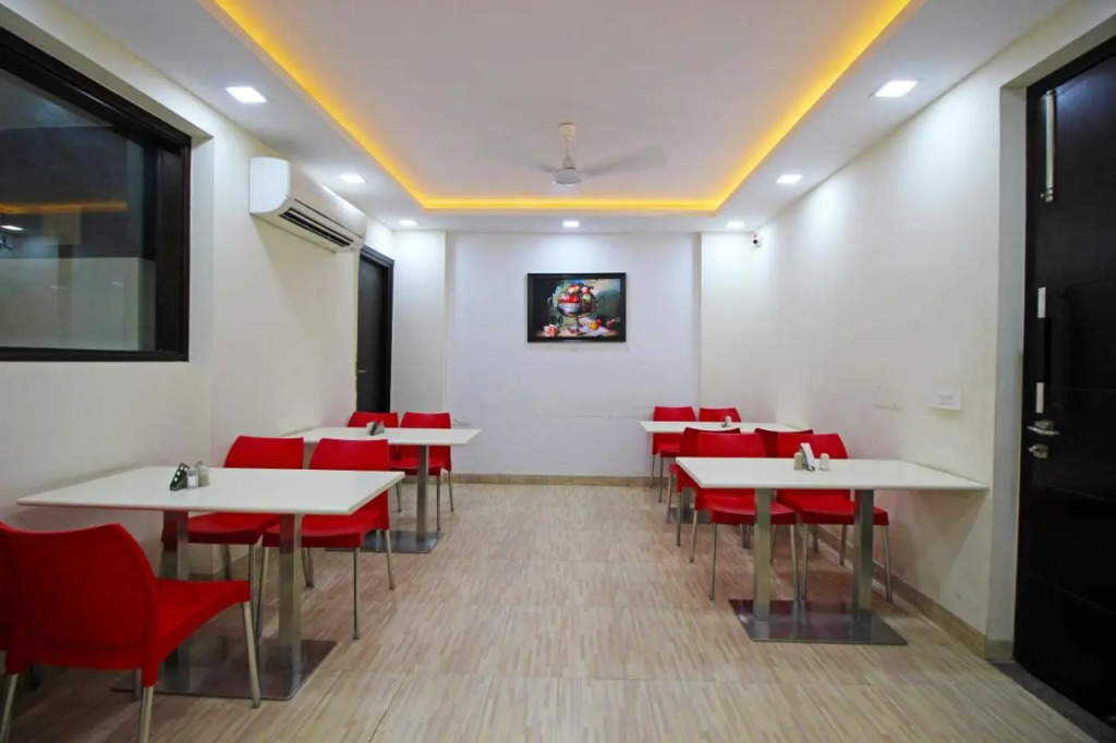 Gazebo Inn & Suites Medanta