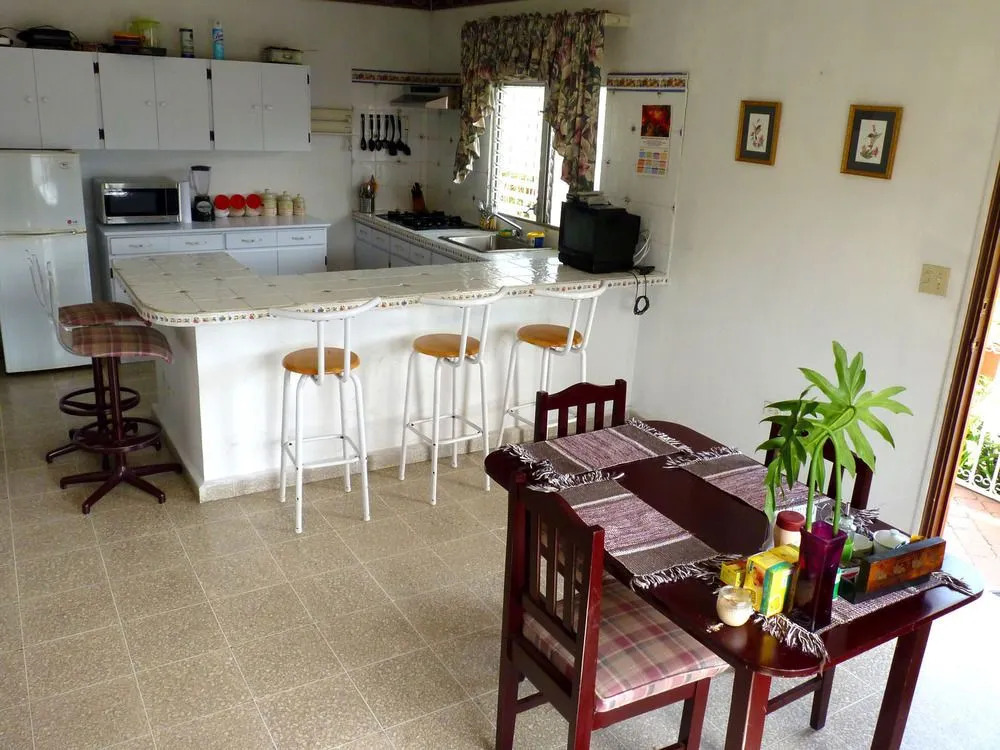 Autana Bed and Breakfast - Hostel